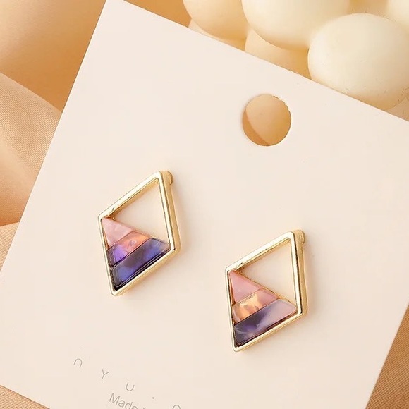 Sterling Silver Contrast Acrylic Tortoise Shell Bar Gold Earrings - Picture 4 of 9